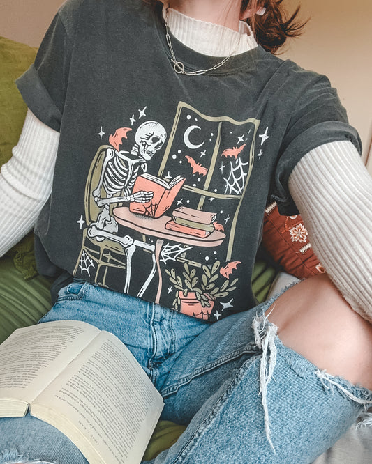 A Chill Bookish Skeleton Tee - Pepper