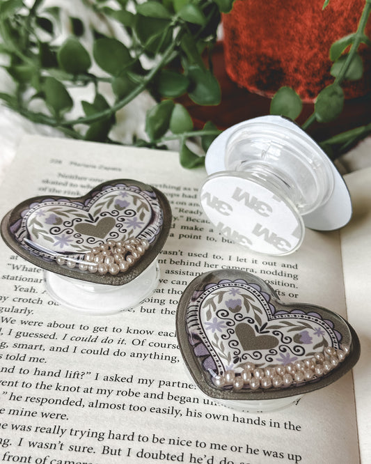 Floral Heart Green Kindle/Phone Grip