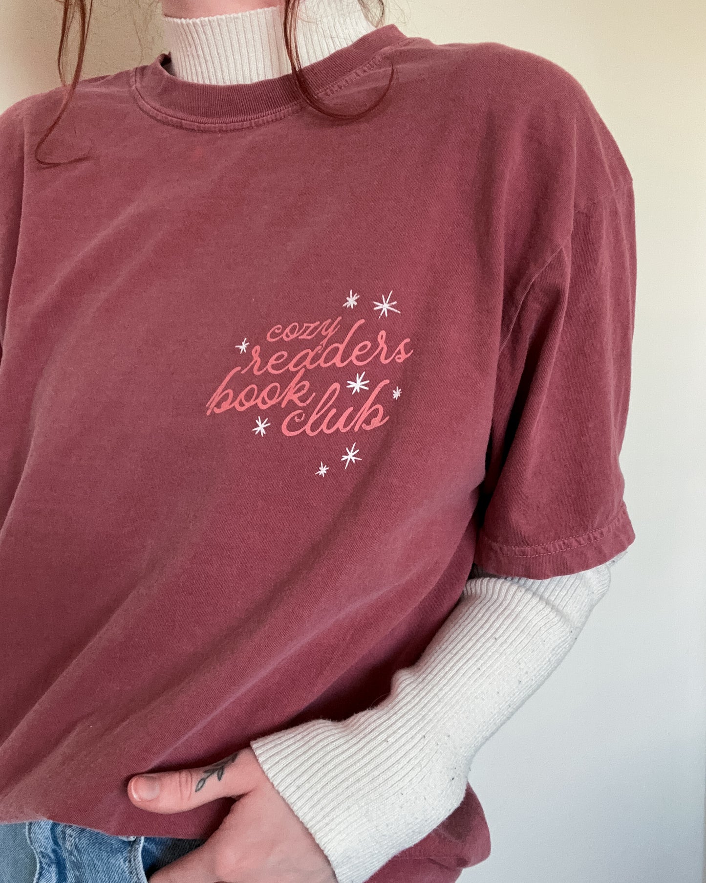 Cozy Readers Bookclub Winter Bookstore Tee - Brick