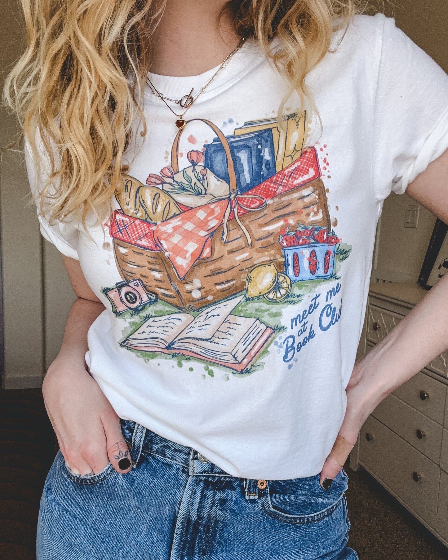 Meet Me At Bookclub Picnic Tee - White