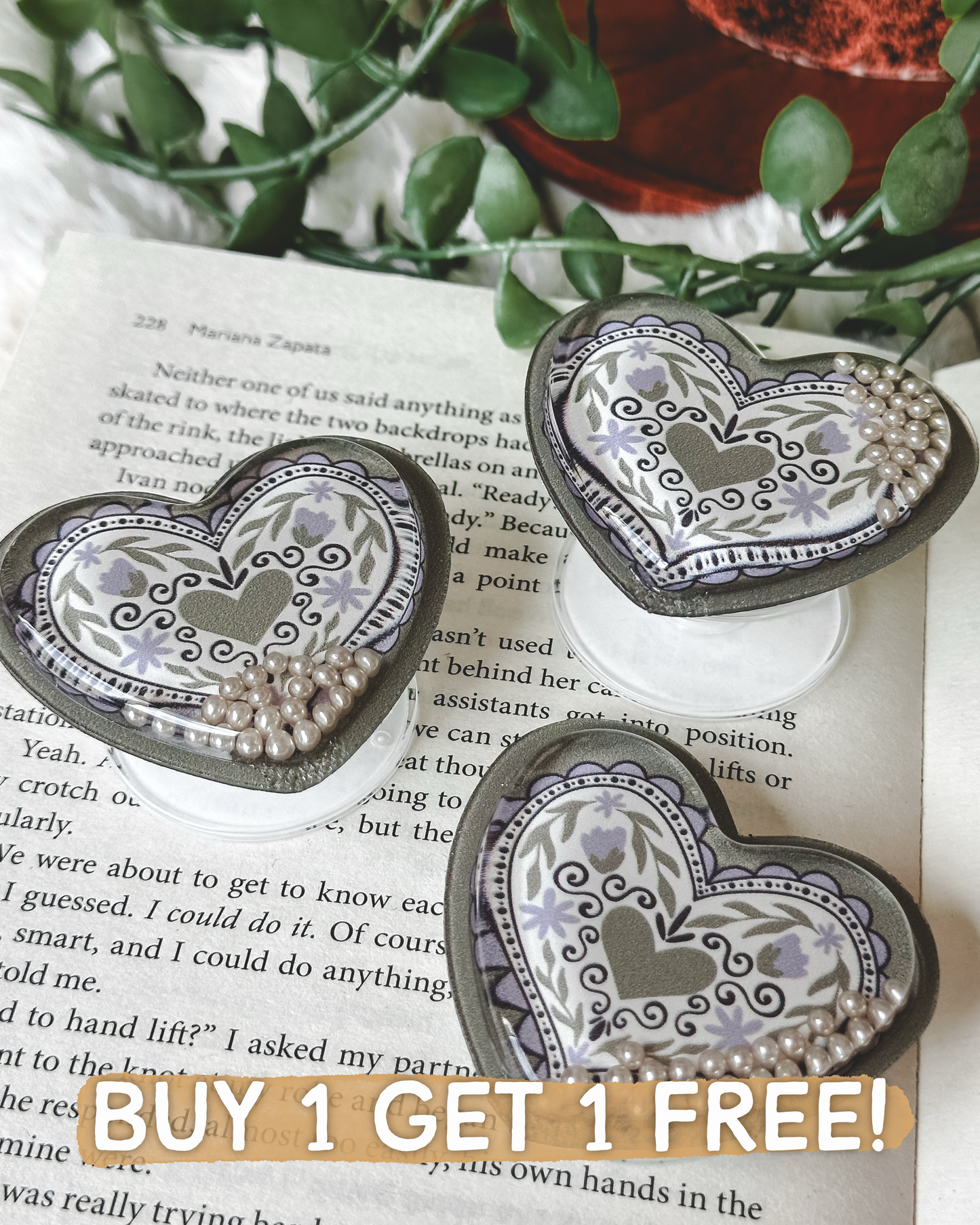 Floral Heart Green Kindle/Phone Grip