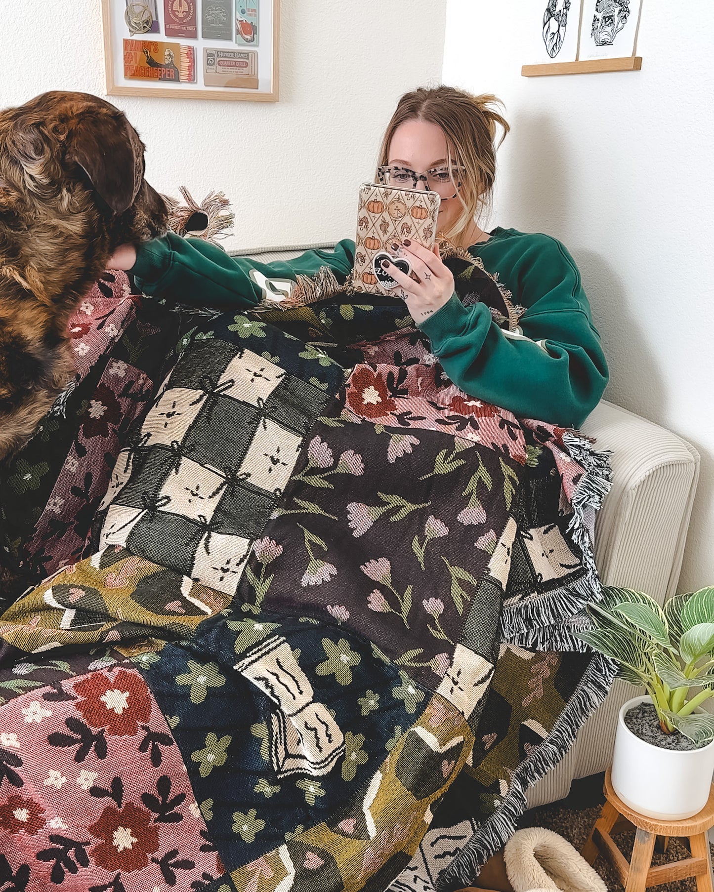 Bookish Pattern Woven Blanket