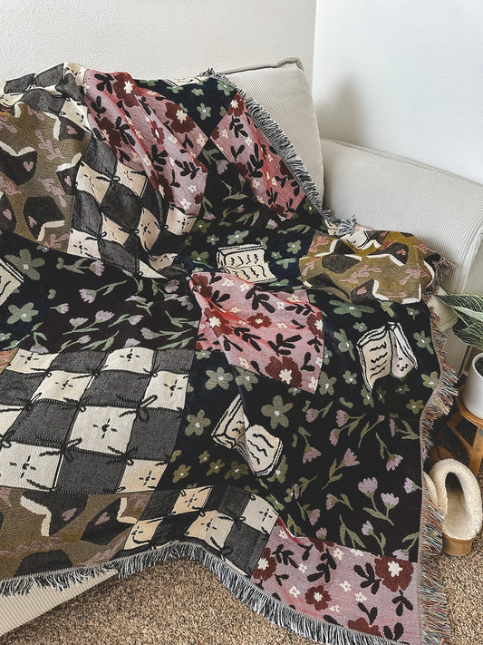 Bookish Pattern Woven Blanket