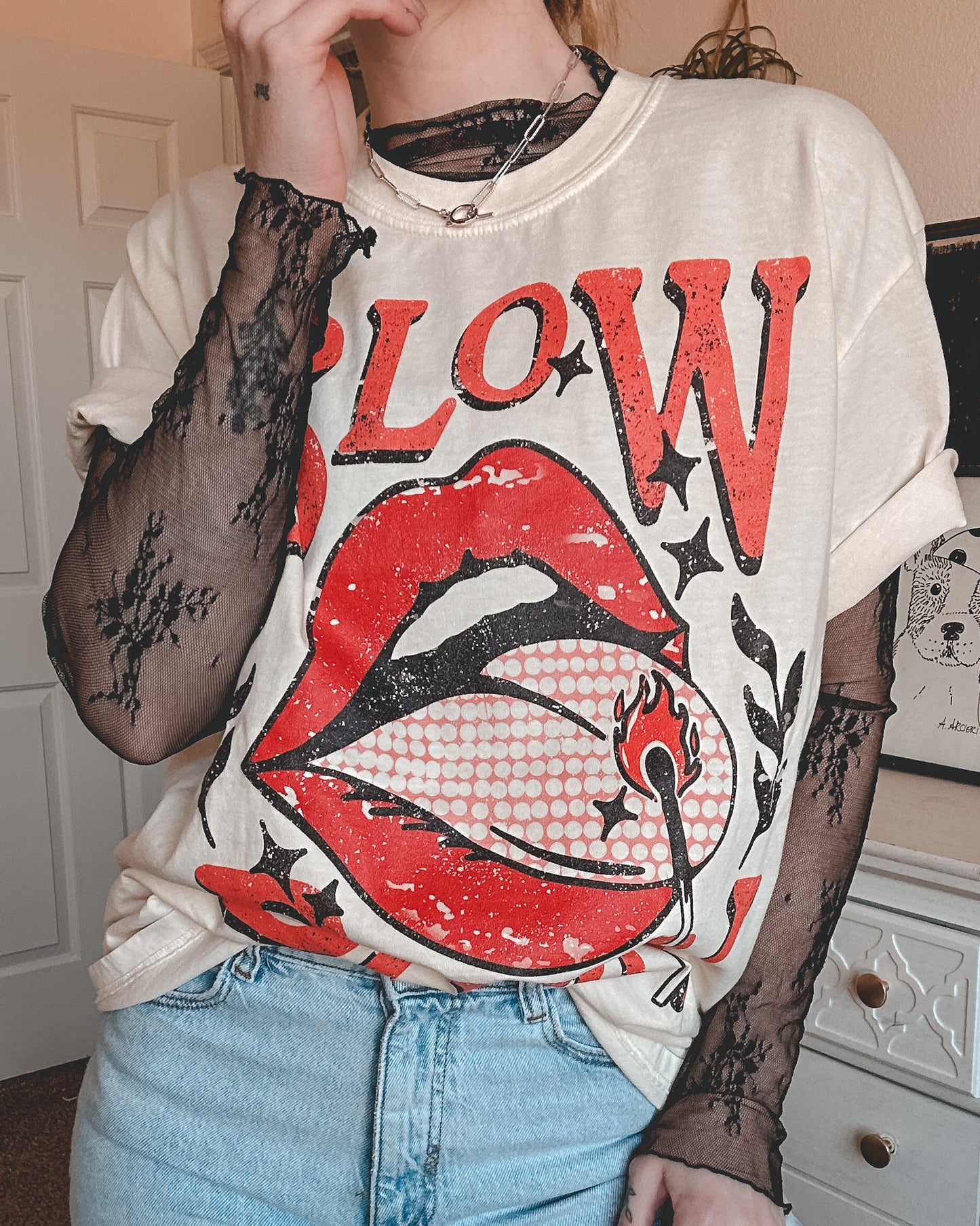 Slow Burn Lips Tee - Cream