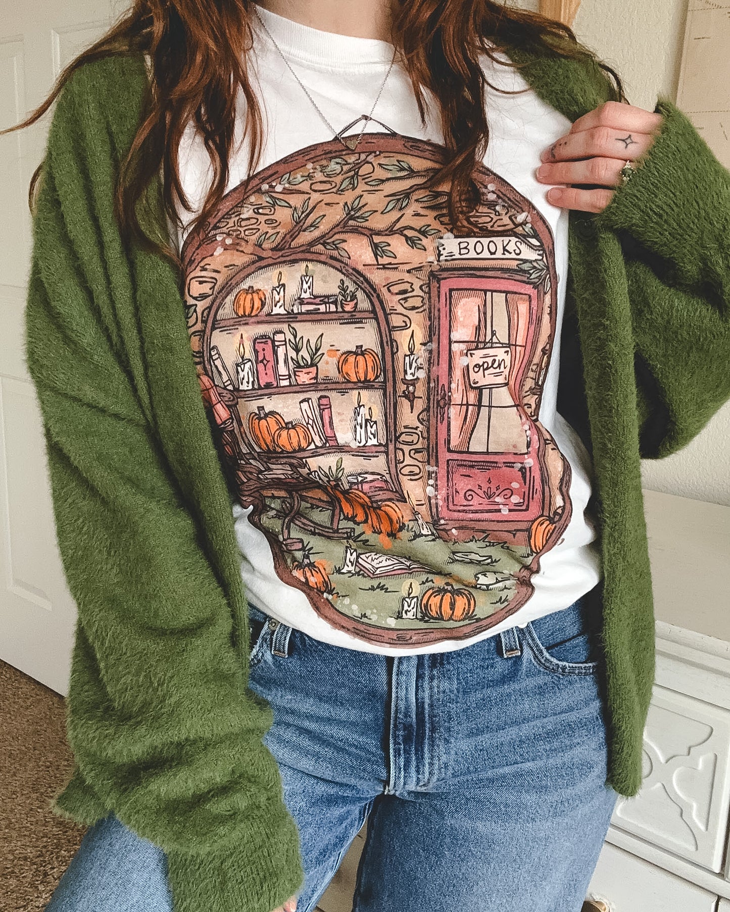 Fall Bookstore Frame Tee - White